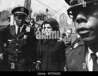 1968 - Funeral Of Dr. Martin luther King: Miss Mahalia Jackson, the ...