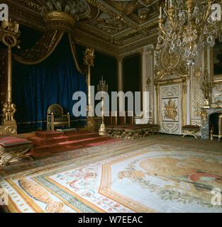 THRONE ROOM, NAPOLEON I (1769-1821), FONTAINEBLEAU CASTLE (16C), FRANCE  Stock Photo - Alamy