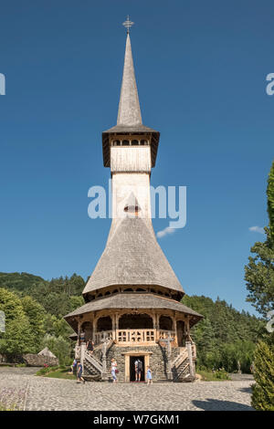 The church at Bârsana Monastery, Maramureș, Romania. Built in 1993 by local craftsmen, at 57m it is among the tallest wooden buildings in Europe Stock Photo