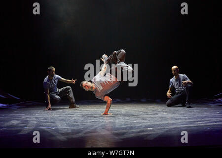 Edinburgh, Scotland. UK. 6rd August 2019. Press call  ISH Dance Collective Elements of Freestyle part of Edinburgh Fringe Festival 2019. Credit Andrew Eaton/Alamy Live News. Stock Photo