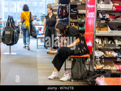 Dsw free backpack deals august 2019