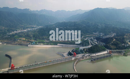 Panoramic view of the Three Gorges Dam operated by China Three Gorges Corporation on the Yangtze River in Yichang city, central China's Hubei province Stock Photo