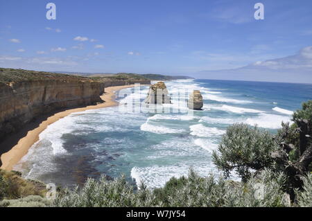 --FILE--Landscape of The Twelve Apostles, a collection of limestone stacks off the shore of the Port Campbell National Park, by the Great Ocean Road i Stock Photo