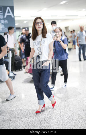 Ella Chen Chia-Hwa of Taiwanese girls group S.H.E is pictured at the Shanghai Hongqiao International Airport in Shanghai, China, 23 August 2017. Stock Photo