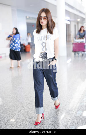 Ella Chen Chia-Hwa of Taiwanese girls group S.H.E is pictured at the Shanghai Hongqiao International Airport in Shanghai, China, 23 August 2017. Stock Photo