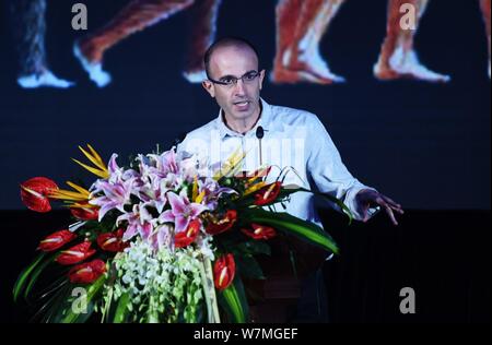 Israeli historian and author Yuval Noah Harari delivers a speech during a global artificial intelligence summit forum in Hangzhou city, east China's Z Stock Photo