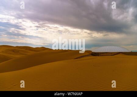 Landscape of sand dunes at the Whistling Dune Bay of Kubuqi Desert in Dalad Qi, Ordos city, north China's Inner Mongolia Autonomous Region, 20 June 20 Stock Photo