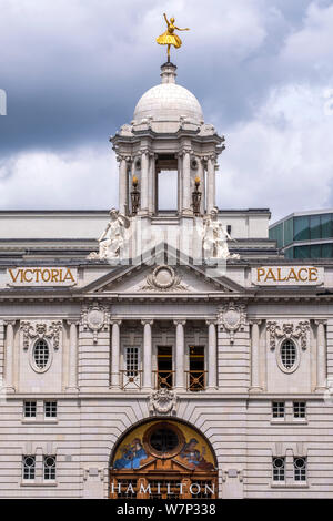 Front elevation of the Victoria Palace theatre (1911) in Victoria showing the dome and the gold statue of Anna Pavlova the Russian prima ballerina Stock Photo