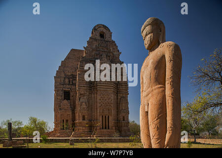 07 Mar 2007 Statue of jain tirthankaras near teli ka mandir temple in gwalior fort, Madhya Pradesh, India Stock Photo