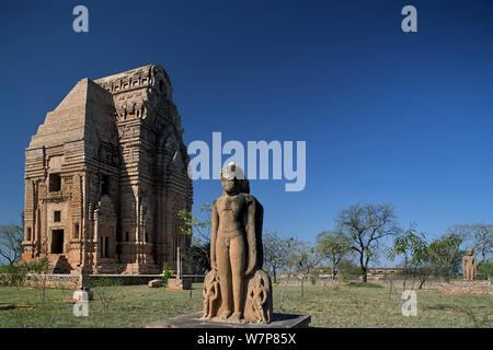 07 Mar 2007 Statue of jain tirthankaras near teli ka mandir temple in gwalior fort, Madhya Pradesh, India Stock Photo