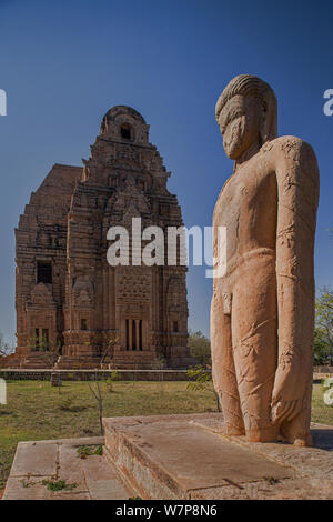 07 Mar 2007 Statue of jain tirthankaras near teli ka mandir temple in gwalior fort, Madhya Pradesh, India Stock Photo