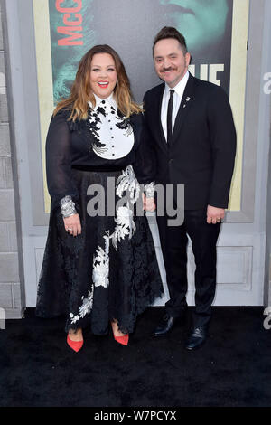 Los Angeles, USA. 05th Aug, 2019. Melissa McCarthy with husband Ben Falcone at the world premiere of the movie 'The Kitchen: Queens of Crime' at the TCL Chinese Theater. Los Angeles, 05.08.2019 | usage worldwide Credit: dpa/Alamy Live News Stock Photo