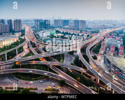 Aerial view of the crossings of Saihongqiao Overpass in Nanjing city, east China's Jiangsu province, 1 June 2017.   Bird's-eye view photos taken on 1 Stock Photo