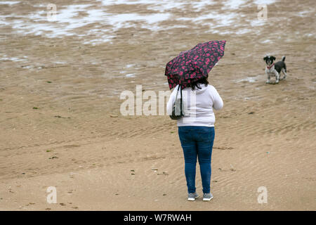 Southport, Merseyside. 7th Aug 2019. UK Weather: Blustery showery day at the coast with a forecast for strong winds and heavy showers later.  Credit: MediaWorldImages/17�Թ����� Live News Stock Photo
