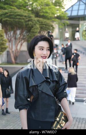 Chinese actress Fan Bingbing poses as she arrives at Louis Vuitton Cruise 2018 Collection Show in Tokyo, Japan, 14 May 2017. Stock Photo