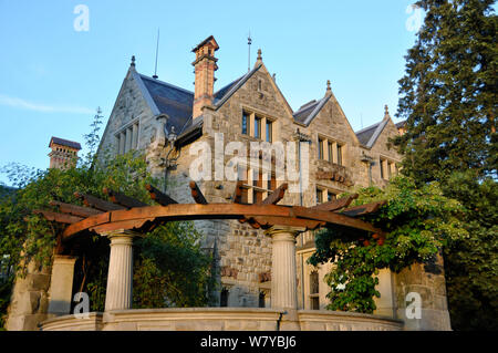 Zürich City: The villa Egli is an historic house next to Le Corbusier at China Garden Stock Photo