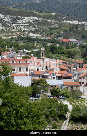 Cyprus, the quaint mountain village of Omodos (aka Omodhos) located in the Troödos Mountains. Scenic countryside view of Omodos. Stock Photo