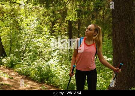 Teen girl walking in tall hi-res stock photography and images - Page 2 -  Alamy