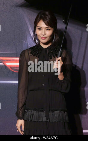 Chinese actress Liu Tao arrives for an evening by Porsche in Shanghai, China, 7 November 2016. Stock Photo