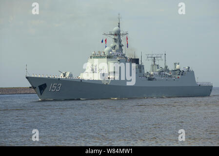 ST. PETERSBURG, RUSSIA - JULY 28, 2019: Theу destroyer of the Chinese Naval Forces Sian close up. A fragment of naval parade in honor of Navy Day in K Stock Photo