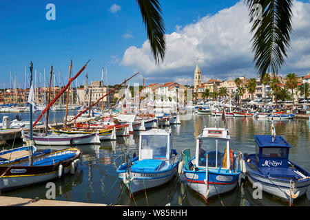 Sanary-sur-Mer (south-eastern France): the harbour Stock Photo