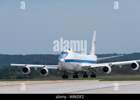 A U.S. Air Force E-4B National Airborne Operations Center aircraft takes off from Offutt Air Force Base, Nebraska, July 10, 2019. The E-4B provides travel support for the Secretary of Defense and their staff to ensure command and control connectivity outside of the continental United States. (U.S. Air Force photo by Staff Sgt. Jacob Skovo) Stock Photo