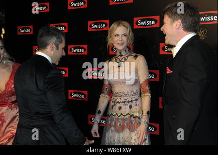 Australian actress Nicole Kidman, center, arrives for a promotional event by Australian healthcare brand Swisse in Shanghai, China, 15 July 2016. Stock Photo