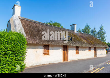 Burns Cottage, the first home of Robert Burns is located in Alloway, South Ayrshire, Scotland. It was built by his father, William Burness in 1757. Stock Photo