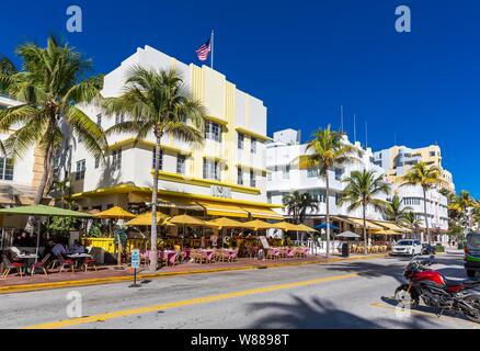 Restaurants and Hotels, Holiday Apartments and Luxury Apartments, Ocean Drive, Art Deco District, South Beach, Miami Beach, Miami-Dade County Stock Photo