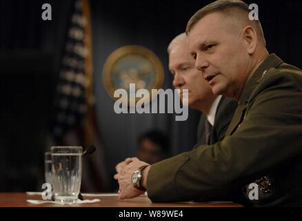 Vice Chairman of the Joint Chiefs of Staff Gen. James Cartwright, U.S. Marine Corps, and Secretary of Defense Robert M. Gates conduct a media roundtable in the Pentagon on Jan. 17, 2008. Stock Photo
