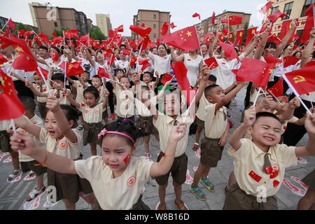 ccp 蓄光祭り05 バラン Lanterns illuminated to celebrate Lantern Festival in N