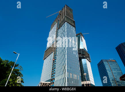 The Tencent Haibin Building, the new global headquarters of Tencent, is under construction in Shenzhen city, south China's Guangdong province, 9 Octob Stock Photo