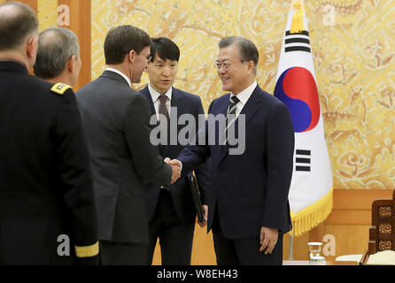 Seoul, SOUTH KOREA. 9th Aug, 2019. Aug 9, 2019-Seoul, South Korea-South Korean President Moon Jae In and US Defense Secretary Mark Esper shakes hands before their meeting at President Office in Seoul, South Korea.Mark Esper a two dayscheduled visit South Korea, Discuss regional security and other alliance issues. Credit: President Office/ZUMA Wire/Alamy Live News Stock Photo