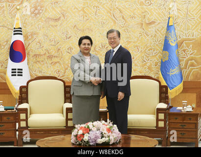 Seoul, SOUTH KOREA. 8th Aug, 2019. Aug 8, 2019-Seoul, South Korea-South Korea President Moon Jae in and Uzbekistan President of Senate Tanzila Narbayeva shakes hand before their meeting at President Office in Seoul, South Korea. Credit: President Office/ZUMA Wire/Alamy Live News Stock Photo