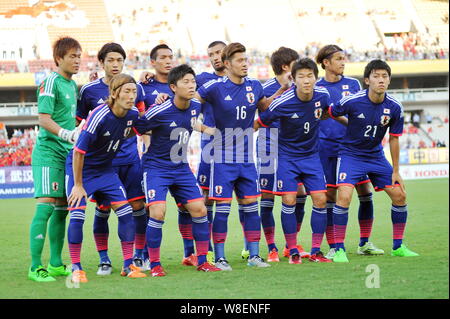 Players of the starting line-up of Japan pose before their soccer match of the Men's East Asian Cup 2015 against North Korea in Wuhan city, central Ch Stock Photo