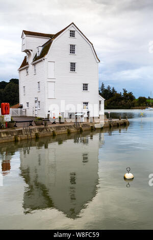 Woodbridge Tide Mill in Woodbridge, Suffolk, on the banks of the River Deben, England. A rare example of a tide mill were the water wheel still turns Stock Photo