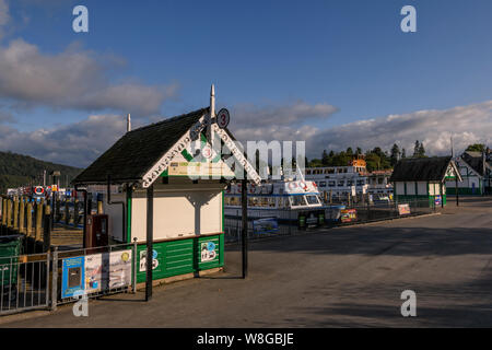 Quaint ticket offices on Bowness-on-Windermere promenade for the tourist lake cruises Stock Photo