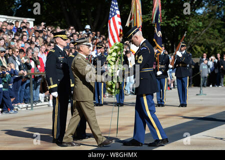 Chief of Staff of the U.S. Army Gen. Mark A. Milley and U.S. Soldiers assigned to the 3rd U.S. Infantry Regiment  participate in an Army Full Honor Wr Stock Photo