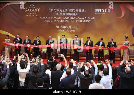 Fernando Chui Sai On center Chief Executive of Macau Edmund Ho