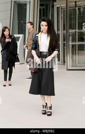 Fan Bingbing in Louis Vuitton  Fashion, Star fashion, Checkered dress