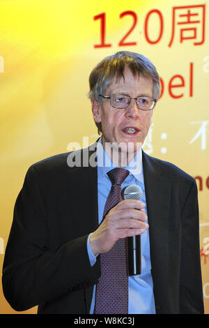 Lars Hansen American economist Lars Peter Hansen, the winner of the 2013 Nobel ...