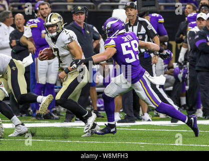 New Orleans Saints linebacker Chase Hansen (40) carries the ball