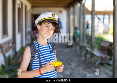 striped T-shirt (sleeveless telnyashka 