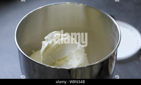 Bowl of cream cheese, top view - 4K Stock Photo