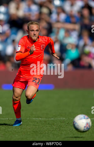 London, UK. 10th Aug, 2019. Alex Pritchard of Huddersfield Town runs with the ball during the EFL Sky Bet Championship match between Queens Park Rangers and Huddersfield Town at The Kiyan Prince Foundation Stadium, London, England on 10 August 2019. Photo by Salvio Calabrese. Editorial use only, license required for commercial use. No use in betting, games or a single club/league/player publications. Credit: UK Sports Pics Ltd/Alamy Live News Stock Photo