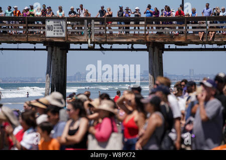 Imperial Beach, California, USA. 10th August, 2019. Downtown San Diego in view from the Imperial Beach Surf Dog Competition.  Credit: Ben Nichols/Alamy Live News Stock Photo