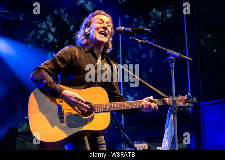 Mülheim an der Ruhr, Germany. 10th Aug, 2019. British singer Albert Hammond performs at Ruhrbühne 2019 as part of his Songbook Tour. Credit: Vibrant Pictures/Alamy Live News Stock Photo