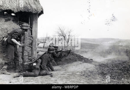 German Soldiers fire a Light MG on the Russian Front during  Operation Barbarossa Stock Photo
