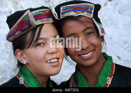 Young women with traditional dress at the inaugural procession of the Ladakh Festival in Leh, India. Stock Photo