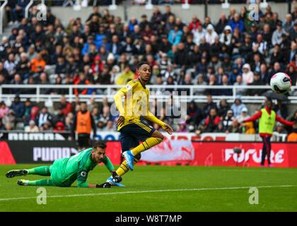 Newcastle, UK. 11th August, 2019. Newcastle United versus Arsenal FC; Pierre-Emerick Aubameyang of Arsenal scores past Martin Dubravka of Newcastle United in the 58th minute to make it 0-1 - Strictly Editorial Use Only. No use with unauthorized audio, video, data, fixture lists, club/league logos or 'live' services. Online in-match use limited to 120 images, no video emulation. No use in betting, games or single club/league/player publications Credit: Action Plus Sports Images/Alamy Live News Stock Photo